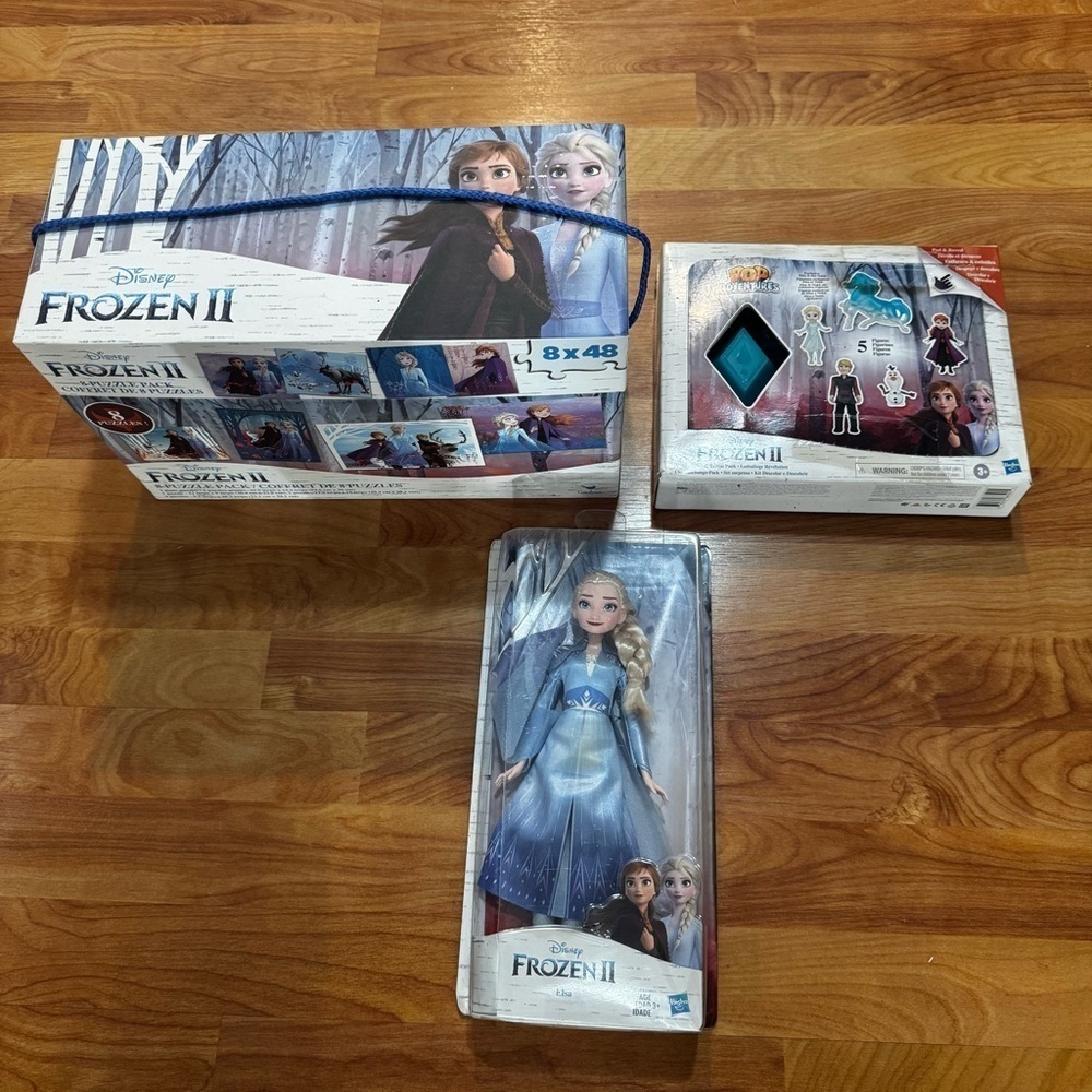 Disney Frozen 2 Toys Lot All New Puzzles, Frozen 2 Elsa Doll & Frozen 2 Playset